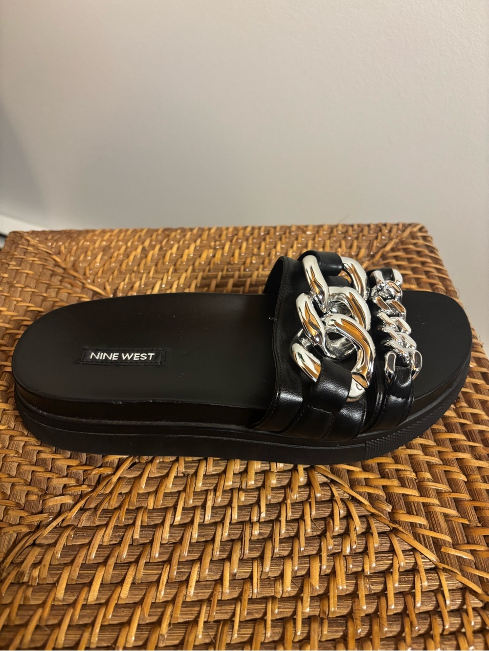 NWOT Nine West Black “Nope 3” Sandals with Chunky Silver Chains, size 7 - Picture 3 of 6